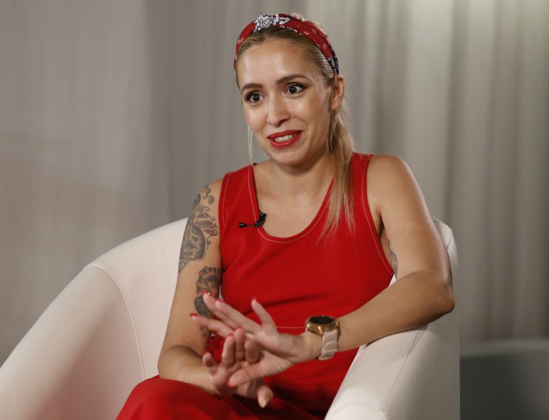 rebeca khamlichi ilustradora sororidad feminismo redes