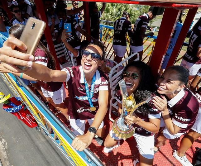 futbol discriminacion salarial