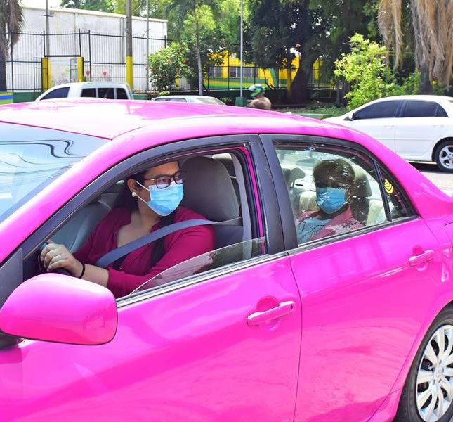 taxis rosados mujeres Honduras