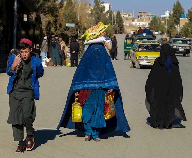 derechos mujeres Afganistán