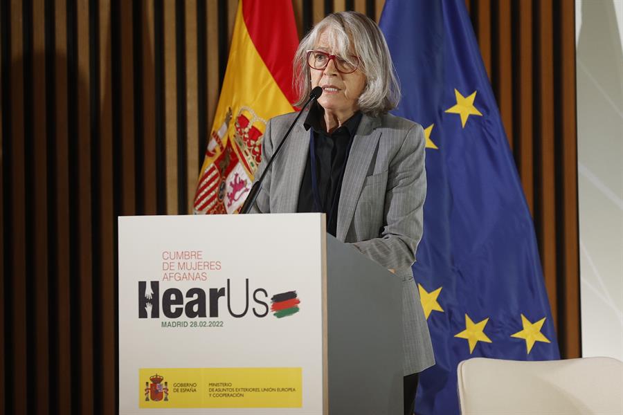 La presidenta de la Agencia EFE, Gabriela Cañas, ha moderado una mesa redonda en el evento HearUS.