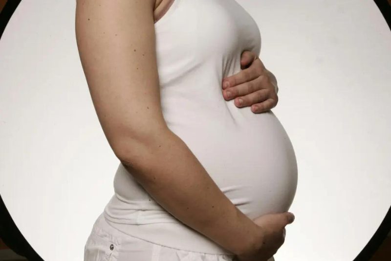 La obesidad en las mujeres podría comprometer su fertilidad en fecundación in vitro, según un estudio