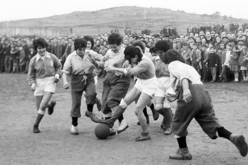 "Las pioneras", una película sobre el origen de la selección femenina