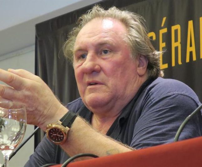 Un periodista española denuncia a Gérard Depardieu por violación en 1995.