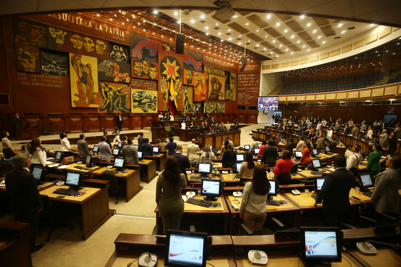 El Parlamento de Ecuador aprueba la ley de igualdad salarial para mujeres