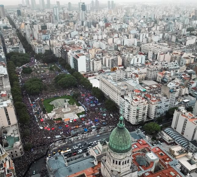 marea morada América Latina