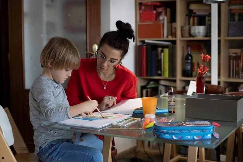 Las custodias compartidas superan por primera vez las maternas en los divorcios de 2023