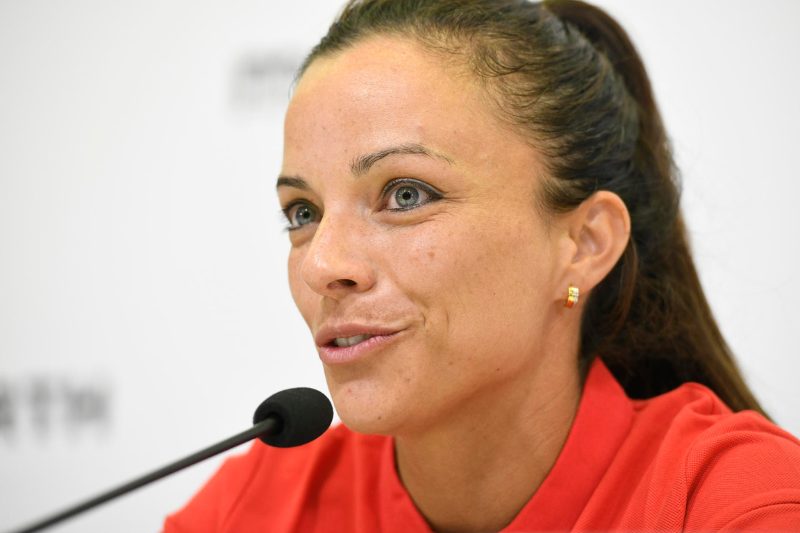 Marta Huerta de Aza, primera árbitra principal en el fútbol profesional masculino