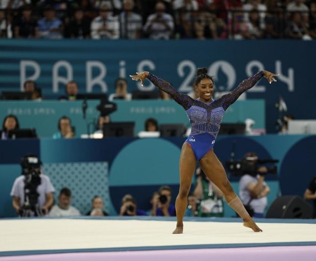 Simone Biles París
