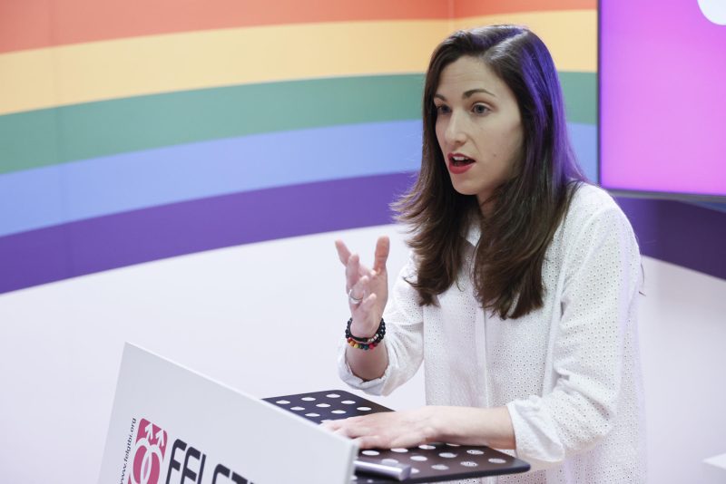 Paula Iglesias es nombrada nueva presidenta de la FELGTBI+