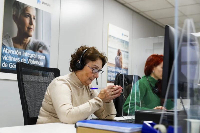 El Ministerio de Igualdad refuerza el 016 para atender a las víctimas de zonas afectadas por la dana