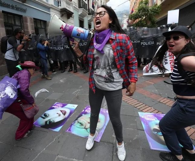 Organizaciones feministas en Ecuador llaman a mantenerse unidas de cara a las elecciones