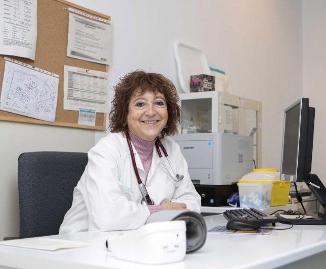 Rosa Magallón Catedrática