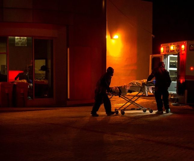 menor quemada viva india