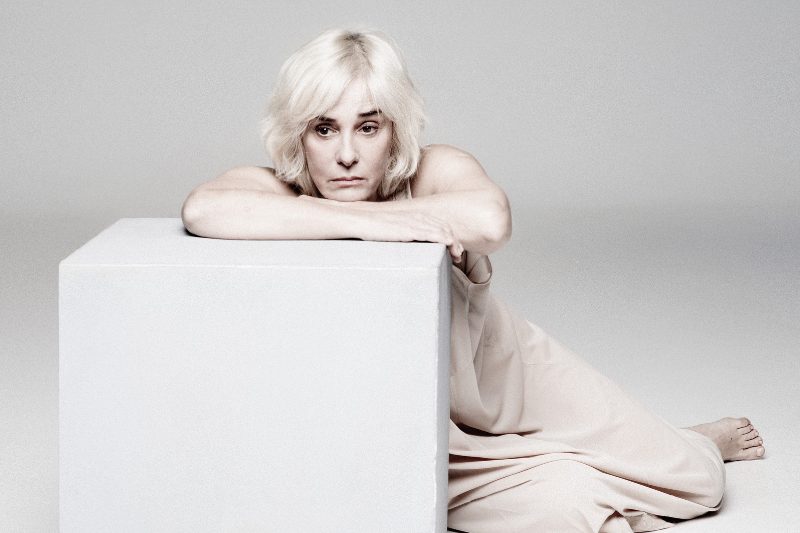 Anabel Alonso caracterizada como el personaje de Murielle. La mujer rota de Simone de Beauvoir