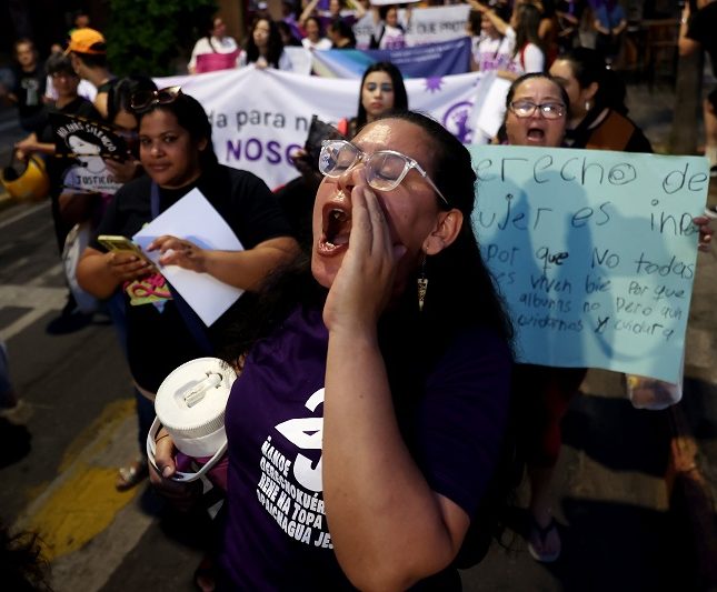 Fiscalía Paraguay feminicidios 2025