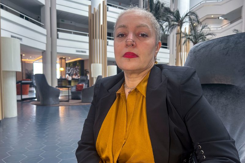Farnaz Ohadi volver Irán