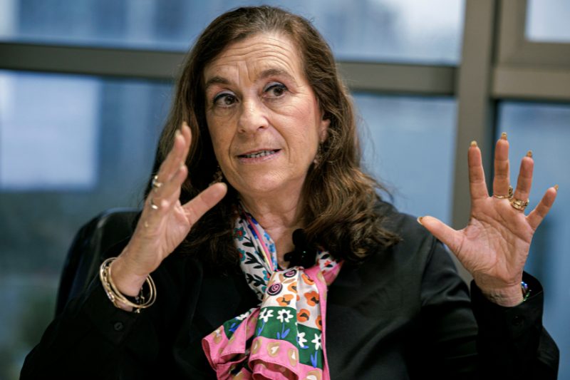 Gisbert gafas violeta