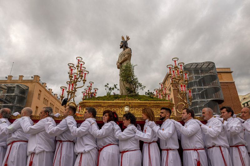 mujeres semana santa