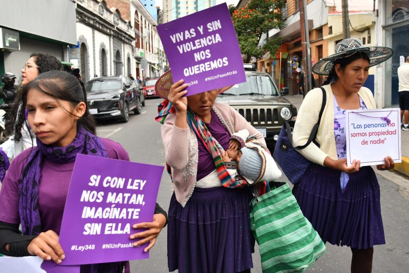 mujeres 8m bolivia