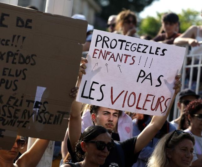 manifestacion lyhanna protegez les enfants