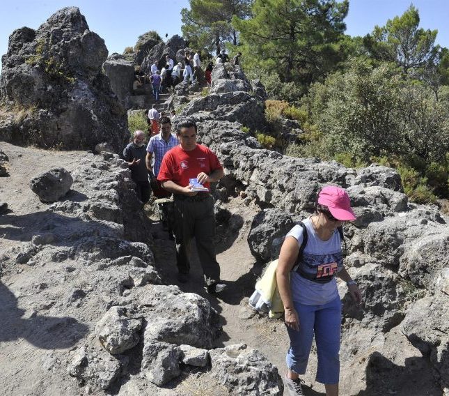 a traves de las trincheras vega de granada guia